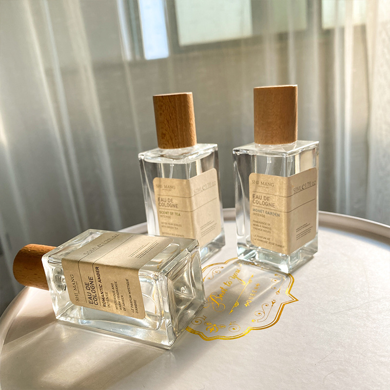 50ml 女性用香水 スウィートフローラル グルマン バニラ - Perfume Her Fragrance のレビューと価格
