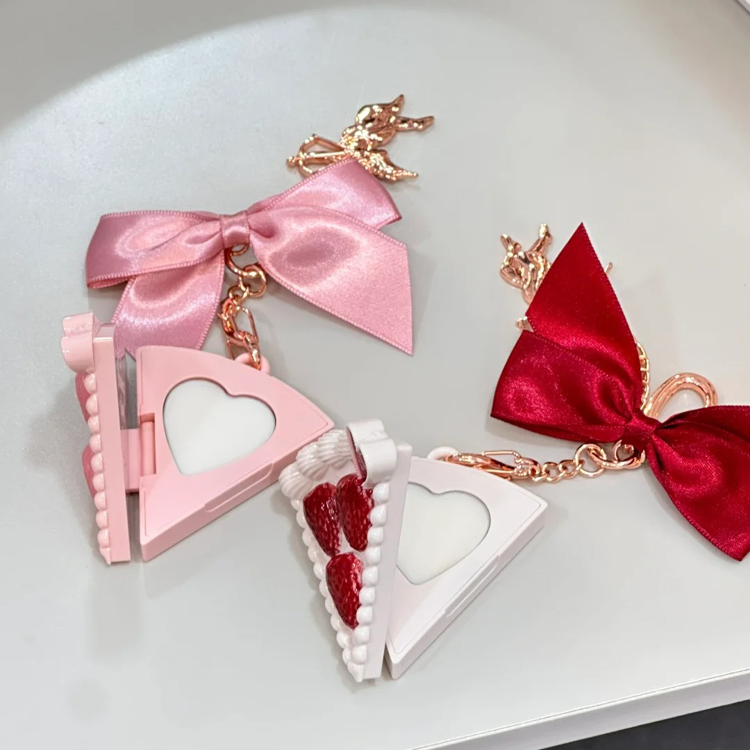 フラワーノウズ ソリッドパフューム ストロベリーキューピッド - Perfume Juicy Fragrance のレビューと価格