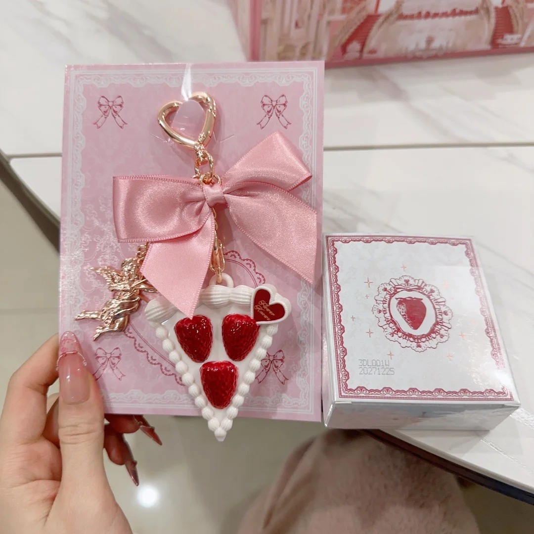 フラワーノウズ ソリッドパフューム ストロベリーキューピッド - Perfume Juicy Fragrance のレビューと価格