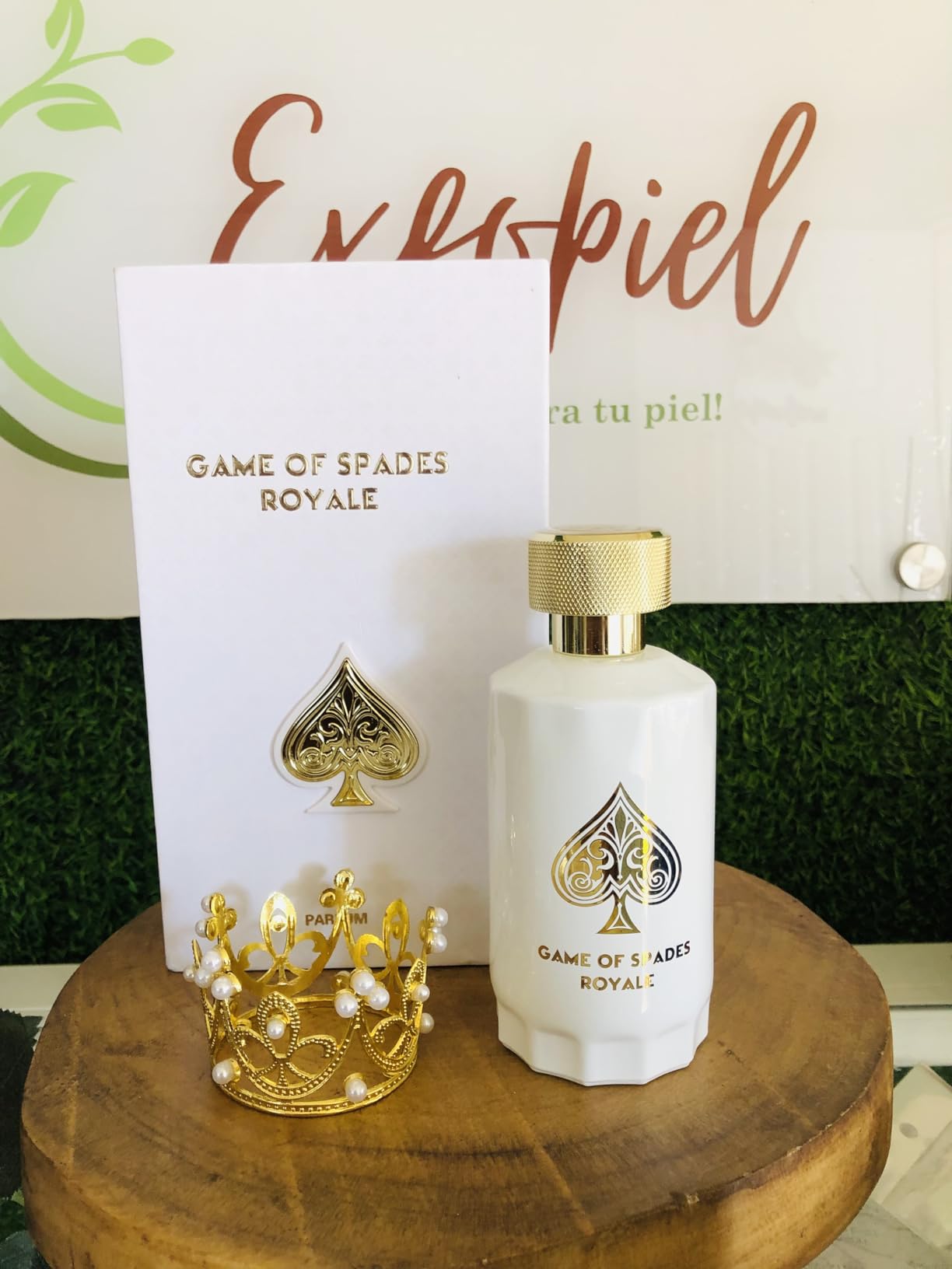 新入荷 ジョ・ミラノ ゲーム・オブ・スペード・ロイヤル パル - Perfume Fragrance Logo のレビューと価格